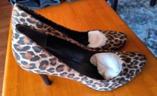 Nine West Faux Fur Stiletto Heel Pointed Toe Shoes Pump 4'' Sz. 8M Leopard Print