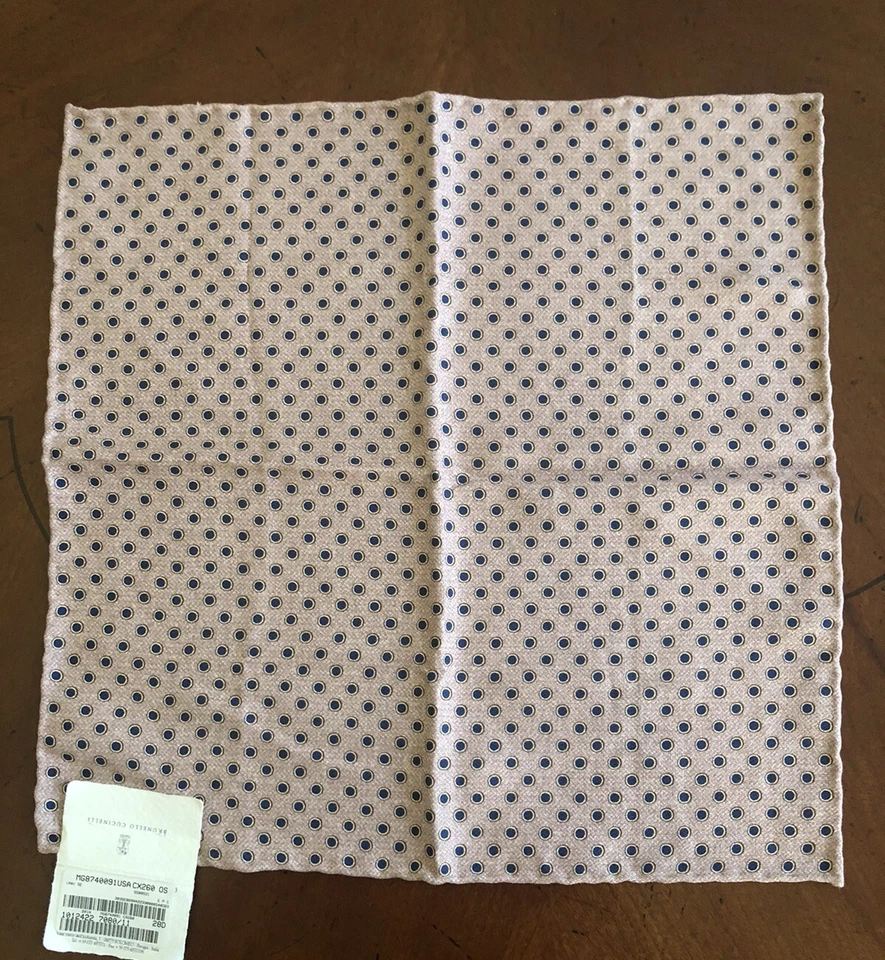 Cuadrado de bolsillo Brunello Cuccinelli sarga de seda pesada nuevo con etiquetas precio de venta sugerido por el fabricante 225 USD Foto 4 de 4