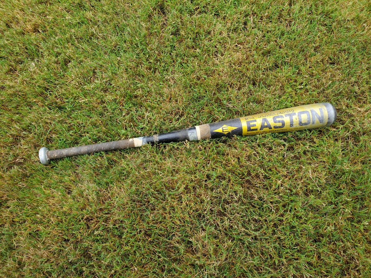 90's Easton Black Magic 2 3/4” Dia. 32/29 -3 Pro Baseball