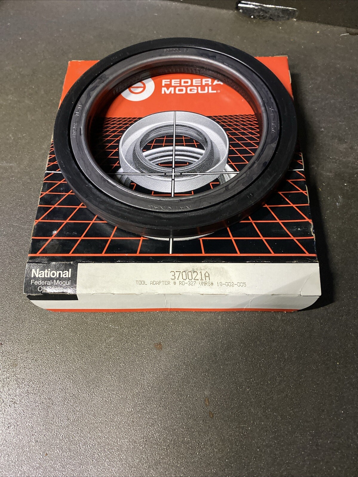 Federal Mogul NOS NA 370021A National Hub Oil Seal Replacement