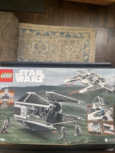 LEGO Star Wars: Mandalorian Fang Fighter vs. Tie Interceptor (75348)