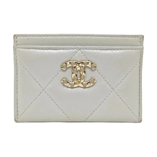 【Authentic】 CHANEL CHANEL 19 Grey Suede Mini bags (DDP)