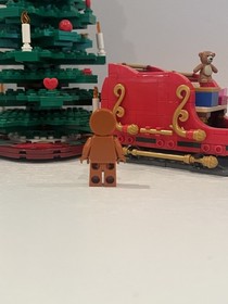 LEGO Seasonal: Gingerbread Man (5005156) Minifigure Retired Limited Ed Holiday