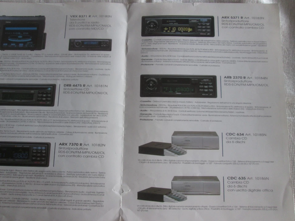SAAB Programma Audio Autoradio CLARION Depliant Brochure Originale anno 1998 - Immagine 2 di 3