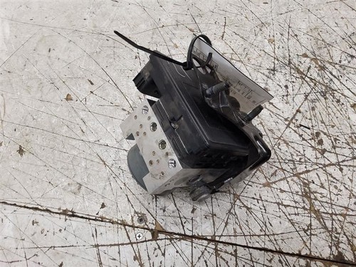19-20, Ford Fusion, Hybrid, Anti-Lock Brake Part Assy W/Module, PN- KG9Z-2C219-G - Picture 2 of 5