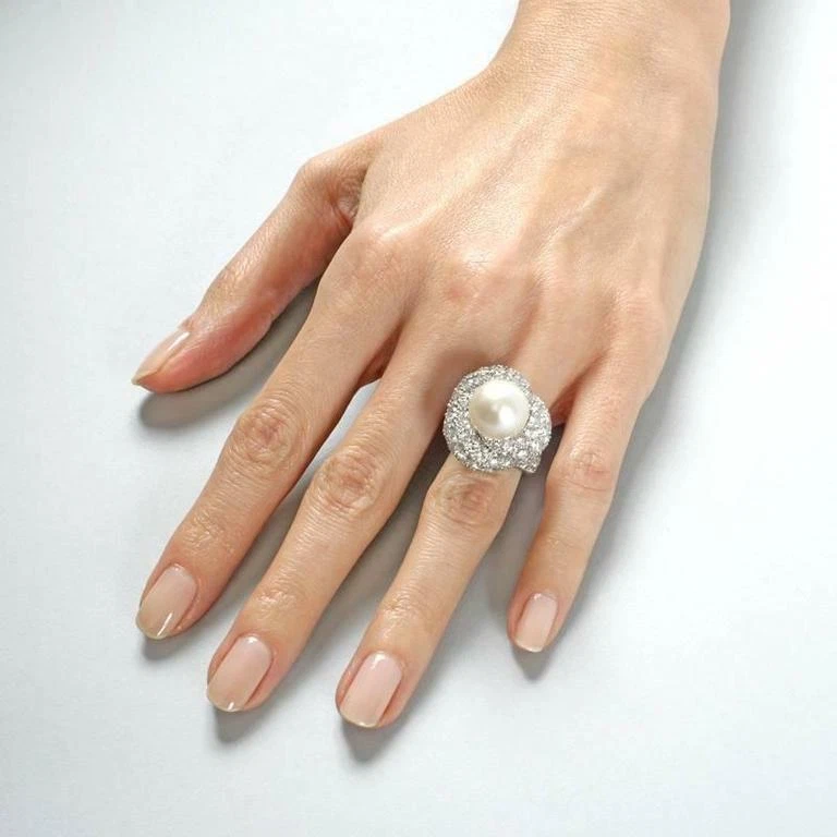 1960's South Sea White Pearl & Pavé Set 9.55CT Cubic Zirconia 925 Silver Ring - Image 2 of 4