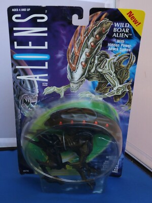 Aliens, Wild Boar Alien Action Figure ~ Aliens VS Predator from Kenner ~ 1994