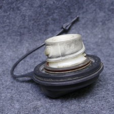 AUPARTIK - Tapa De Combustible FC975 Para Ford E-150 E-250 E-350 Expedition Excursion F-150 F-250 F-350 F-450 F-550 Super Duty Lincoln Navigator XU5Z- 9030-MA - Solo Tipo De Bloqueo De Empuje