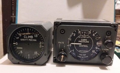 #ad #ad VINTAGE AIRPLANE CABIN PRESSURE CONTROL CLIMBING GAUGE • UPS FLIGHT... $44.50