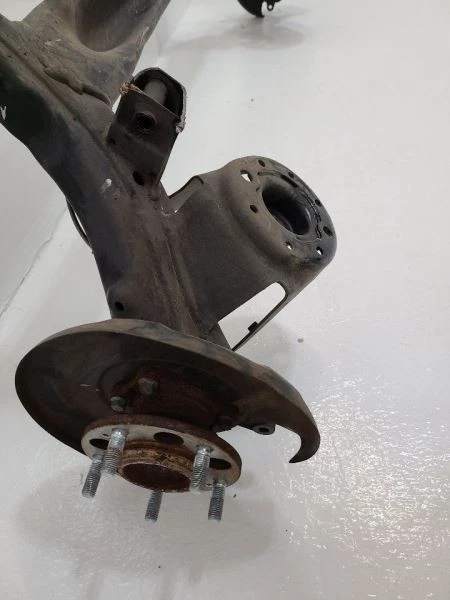 2011-2016 HYUNDAI ELANTRA Loaded Beam Axle Sedan Foto 2 de 4