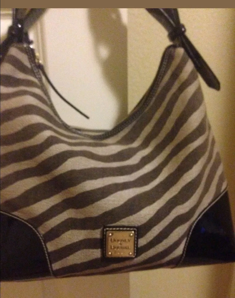 Auténtico bolso de mano grande Dooney & Bourke Zebra forro marrón crema y rojo
