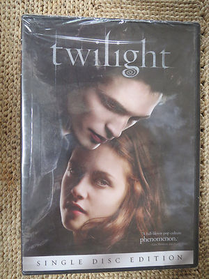 Twilight (DVD, 2008) Kristen Stewart, Robert Pattinson - SINGLE DISC EDITION