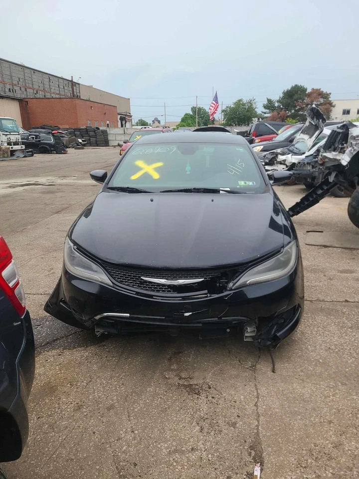 15 16 CHRYSLER 200 GAS cuello de llenado de combustible 2,4 L OEM Foto 4 de 4