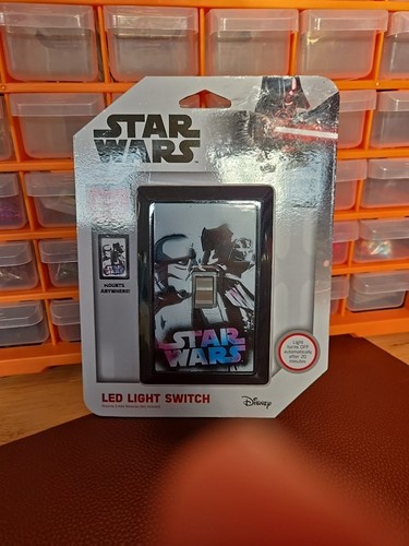 NEW Star Wars Switch LED Night Light, Manual On / Off Switch 🔥☄️🔥 | eBay