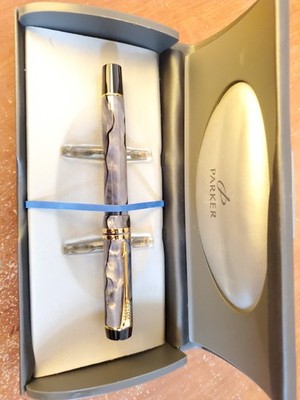 Parker Duofold International Gray&pearl 18k M Fountain Pen
