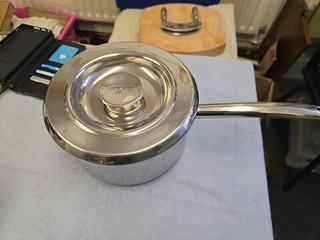 Edelstahl AGA Kochtopf und Deckel 20 cm (3 l)