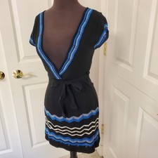 True Y2K Mini Sweater Dress Plunging Neck Tie Waist Chevron Black Jrs. Sz. L