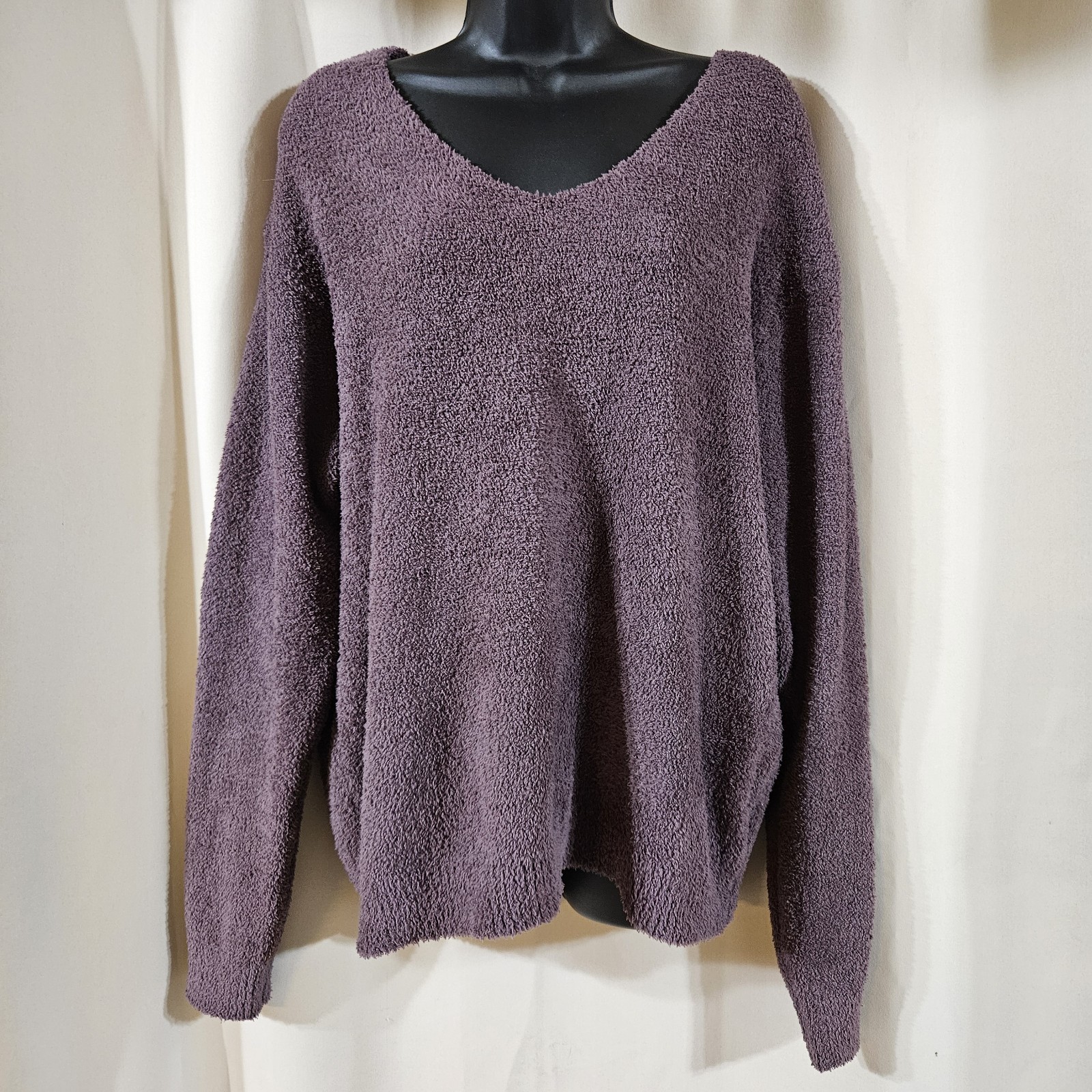 Softies Solid Marshmallow Pullover Top Womens Lar… - image 1