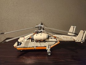 LEGO Technic Heavy Lift Helicopter 42052 In 2016 Used Retired Comp W/Manual