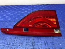 2016 - 2019 JAGUAR XF LEFT TRUNK DECKLID BRAKE LIGHT TAIL LAMP *CRACKED CORNER*