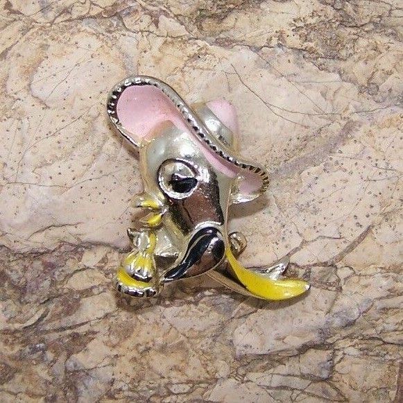 Adorable Baby Chic & Mother Enamel Brooch Pin with Pink Hat Gold-Tone Animal