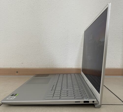 Dell Inspiron 15 7000 Intel Core i7 15,6 Zoll Full HD - Bild 3 von 7