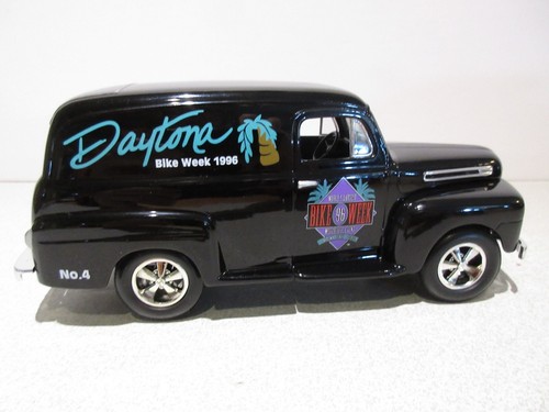 New Liberty Classic 1:24 Daytona Black 1948 Ford Sedan Delivery Diecast Bank. - Picture 6 of 12