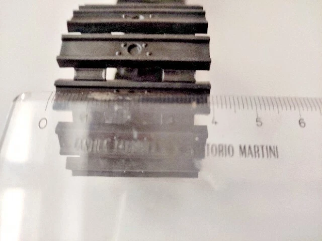 COPPIA DI CINGOLI IN GOMMA PER HUINA 1592 e/o 1593 > RIVENDITORE AUTORIZZATO - Bild 3 von 4