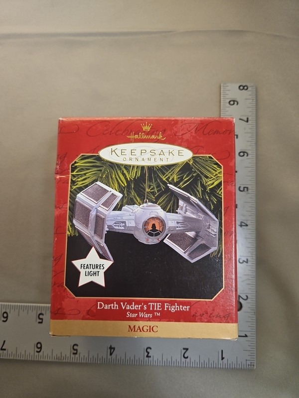 Hallmark Keepsake 1999 Retired Star Wars Darth Vader's TiE Fighter MAGIC Lights