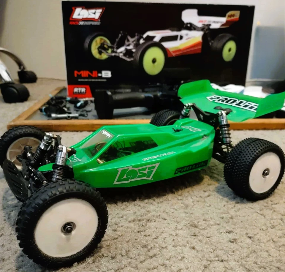 Losi Mini-B 1/16 Brushless 2WD Buggy W/ Extras - Image 2 of 4