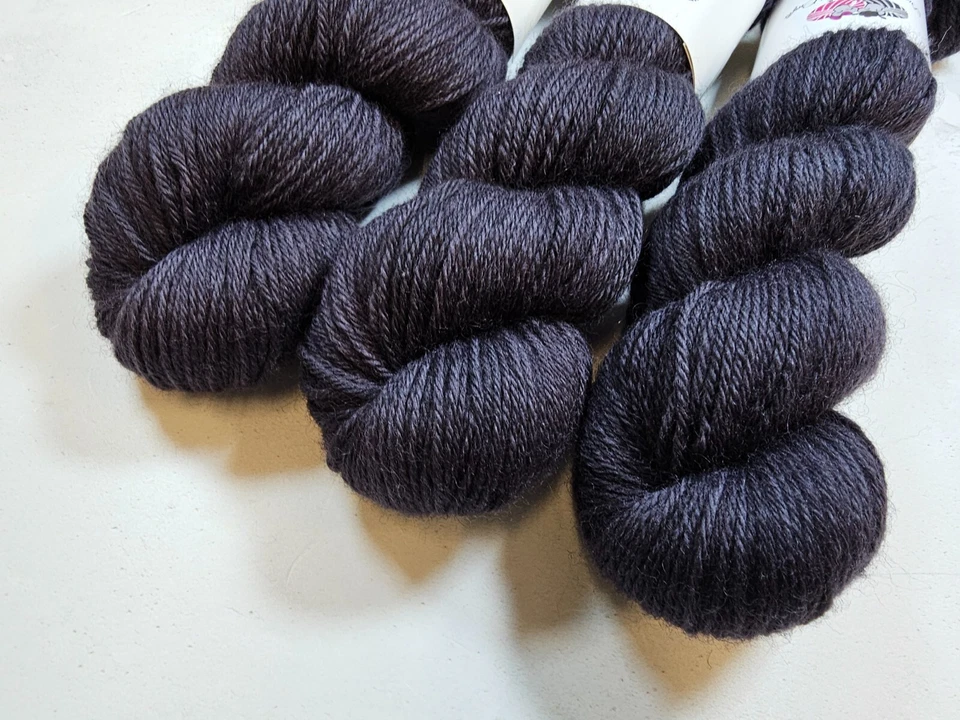 Corriedale DK Gewichtsgarn, 100g, CHARCOAL - Bild 2 von 4