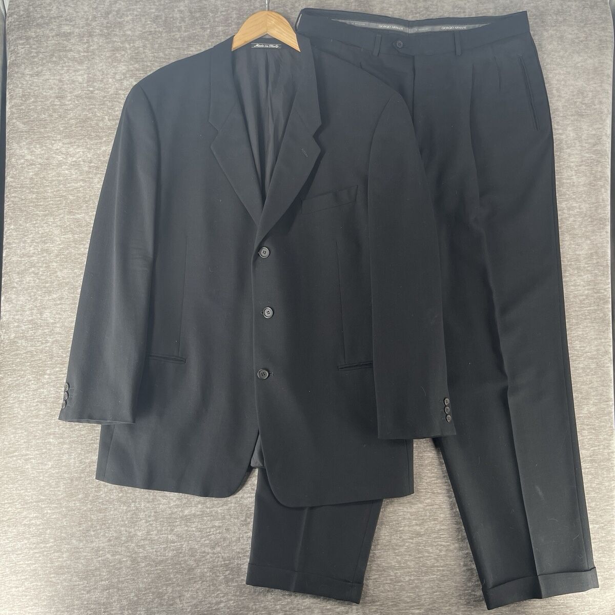 Giorgio Armani Collezioni 2 Piece Black Wool Suit Jacket Giorgio Armani Collezioni 2 Piece Black Wool Suit Jacket
