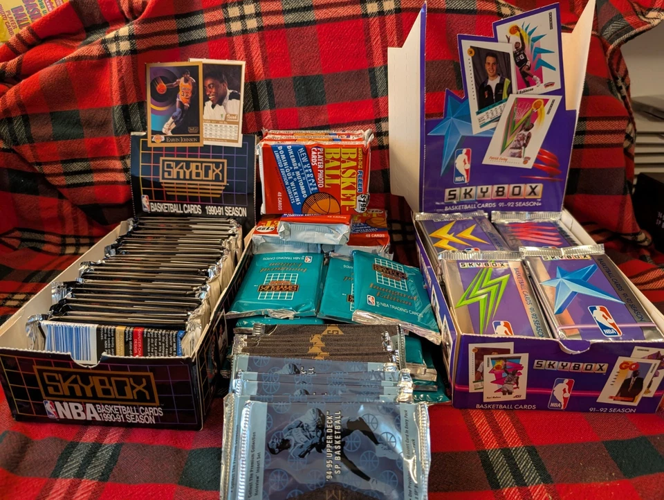 LOTE DE 20 PAQUETES DE BALONCESTO AÑOS 90 SIN ABRIR. OPORTUNIDAD DE TARJETAS JORDAN. SHAQ ROOKIES Foto 4 de 4