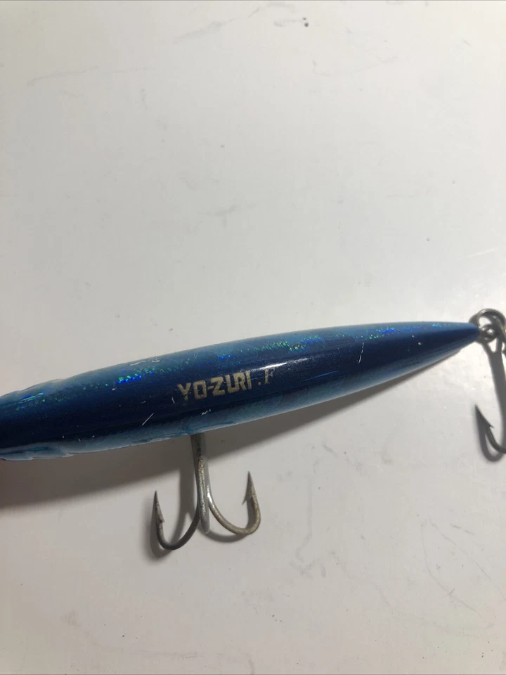 Yo-Zuri.F Crankbait Blue White Used 4 1/4” Shallow Diver Foto 4 de 4
