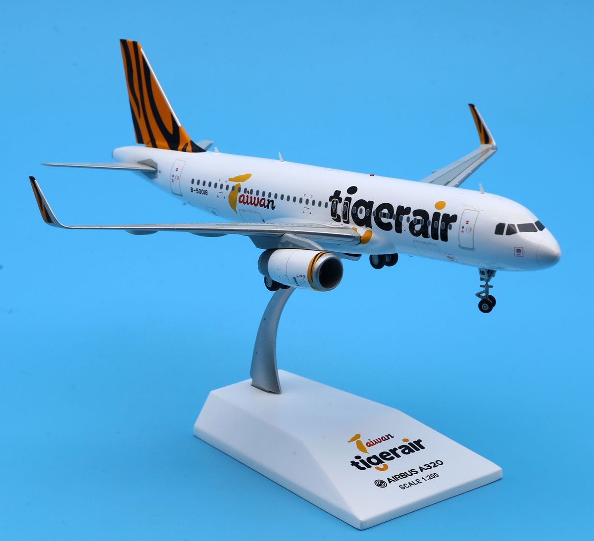 JC Wings 1:200 Tigerair Taiwan Airbus A320 Diecast Aircraft