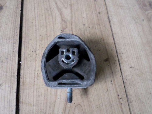 Audi A4 Gummilager Getriebehalter 8D0399151H