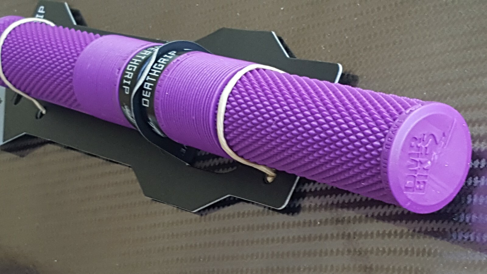 DMR BRENDOG DeathGrip Grips (PAIR) MTB BMX Bike Death Grip (Thick