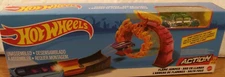 Flame Jumper ⭐ Track Playset with Vehicle Car Stunt Hot Wheels ⭐  ~NEW