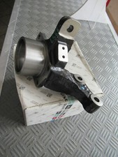 B000522  MOZZO RUOTA ANTERIORE LATO DX  PIAGGIO PORTER TUTTE LE VERSIONI