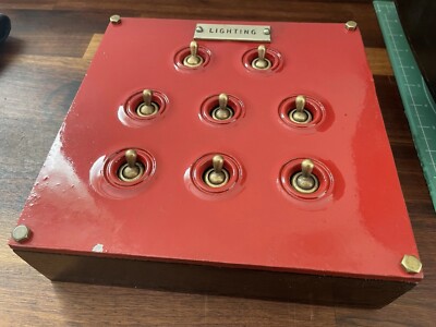 Vintage Industrie Lichtschalter G.E.C 8 Gang!  Messing Porzellan Gusseisen sehr guter Zustand 