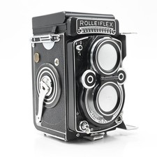 Rolleiflex 3.5F TLR Camera w/75mm f3.5 Zeiss Planar Lens 682