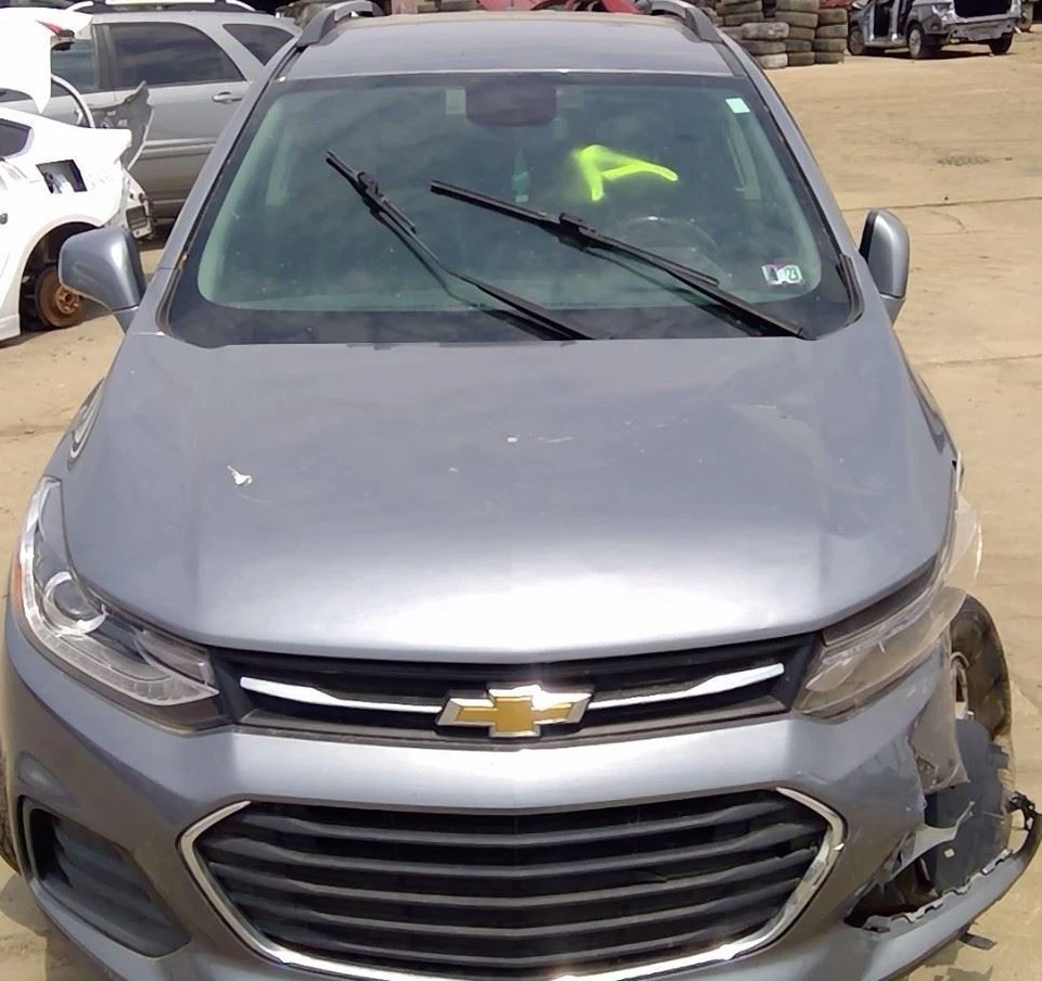 13-18 2019 20 Chevy Trax Rear Right RH Door Handle in GYM Gray w/ Chrome Insert - Изображение 3 из 4