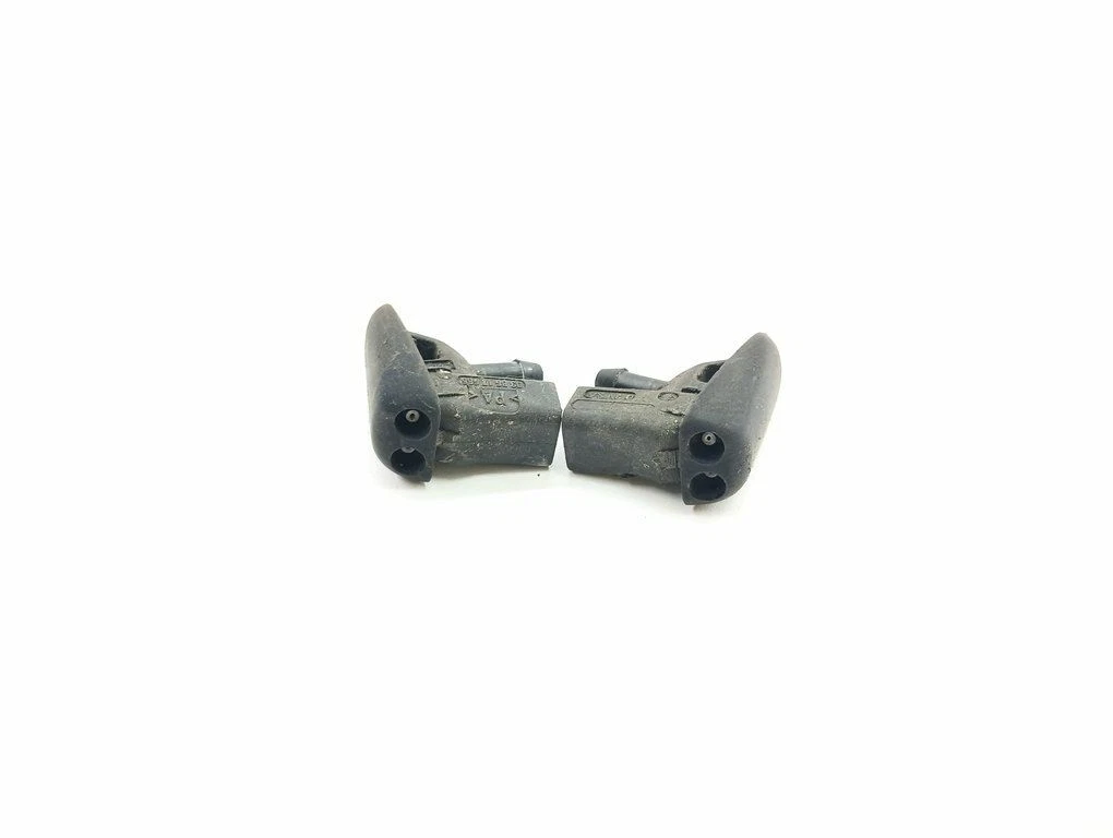 Ford Mondeo MK II 1998 Front Windscreen Washer Nozzle Jet Set 