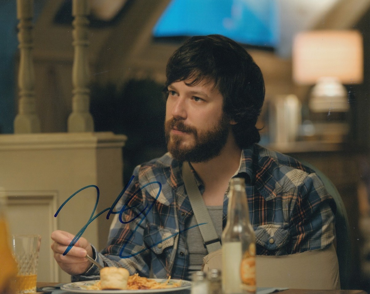 JOHN GALLAGHER JR signed (10 CLOVERFIELD LANE) Movie 8X10 photo