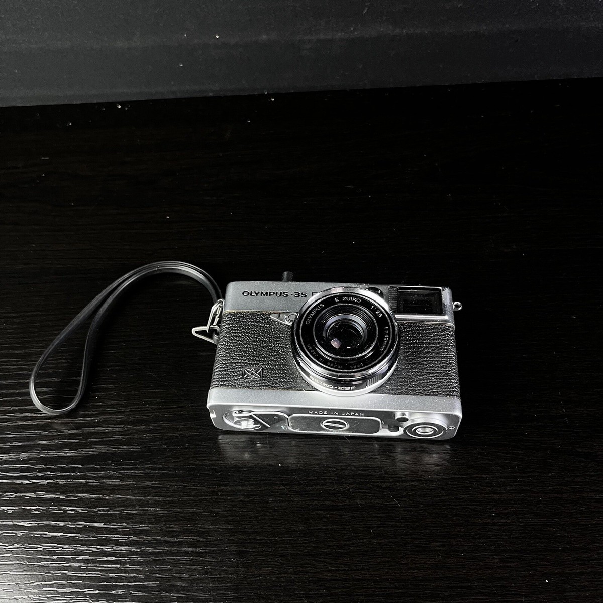 Vintage Olympus 35 EC2 Film Camera Zuiko 1:2.8 42mm Rangefinder