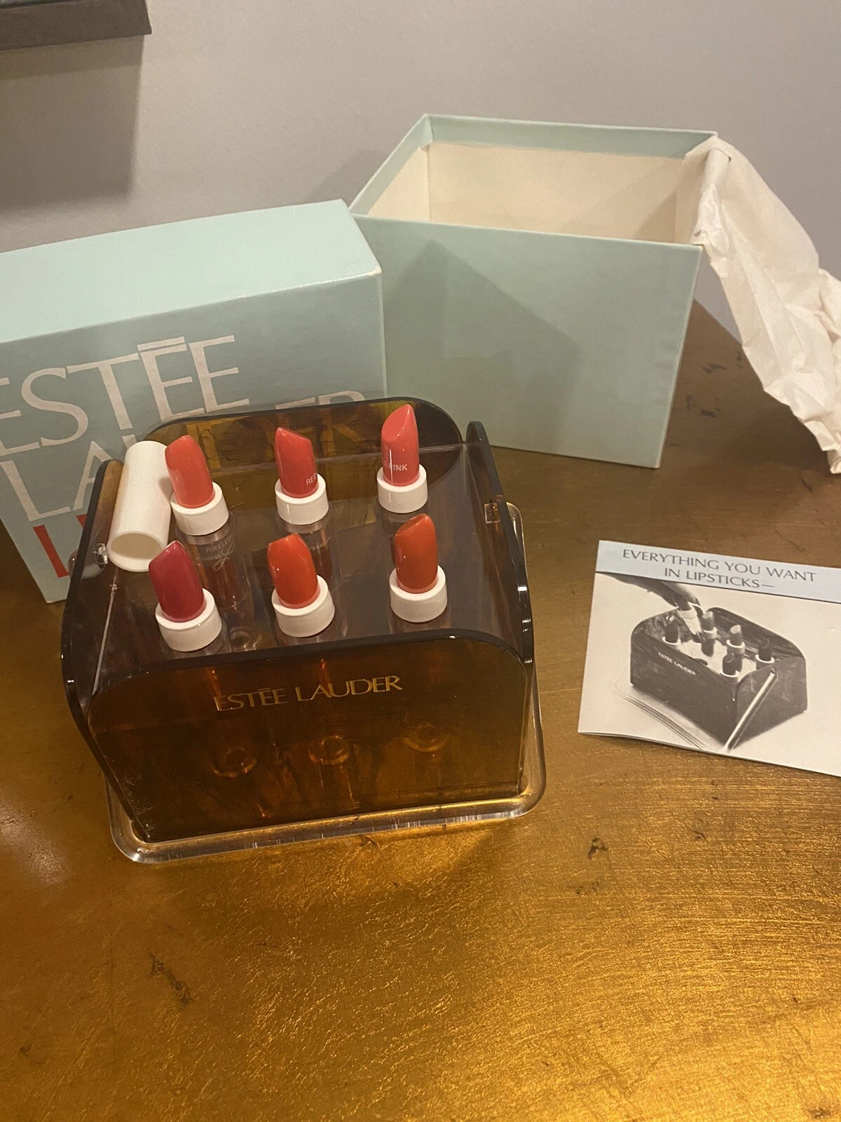 VINTAGE Estee Lauder Lips Lucite Display BRAND NEW VERY RARE Excellent
Opens in a new window or tab