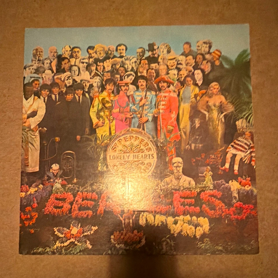 The Beatles Sgt. Pepper's Lonely Hearts Club Band · Lp · 1982, photo 1 of 5
