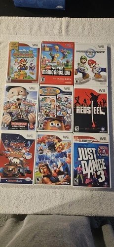 9 Game Wii Lot - Paper Mario, Mariokart, Super Mario Wii, Family Game Night And