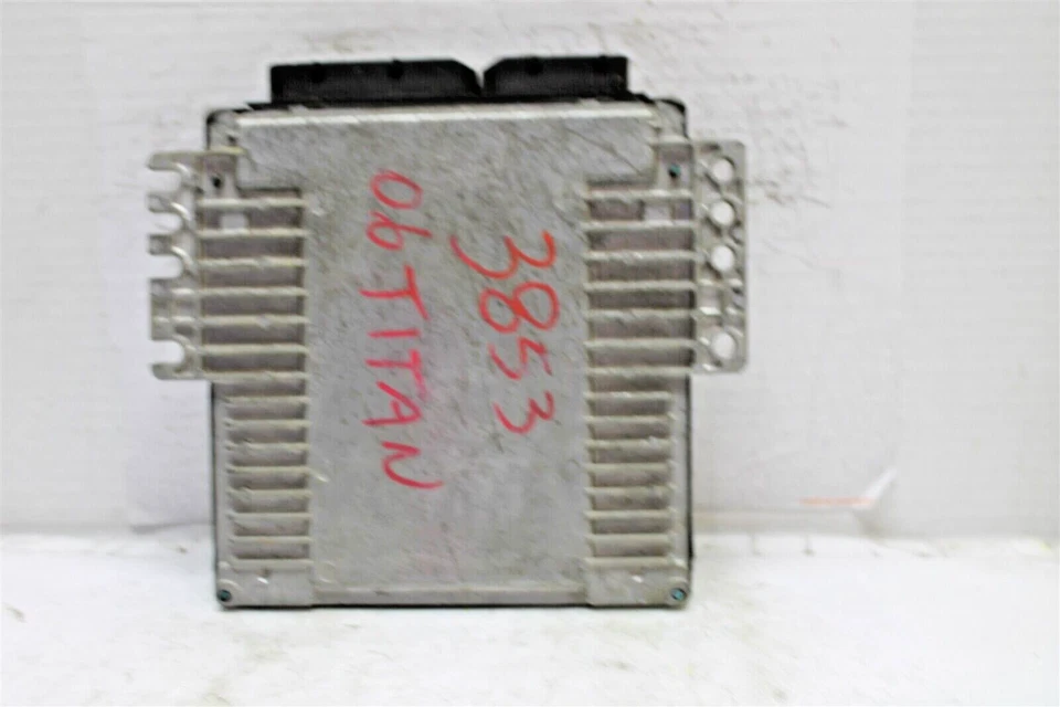 MEC84201A1 Nissan Titan  2011 Engine Computer Unit ECU Module 4B5 624 B2 - Imagem 2 de 4
