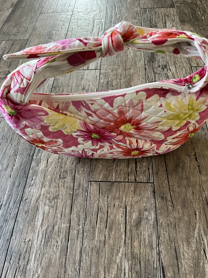 Isabella’s Journey Quilted Tote Purse.  Great Condition. - Image 4 of 4